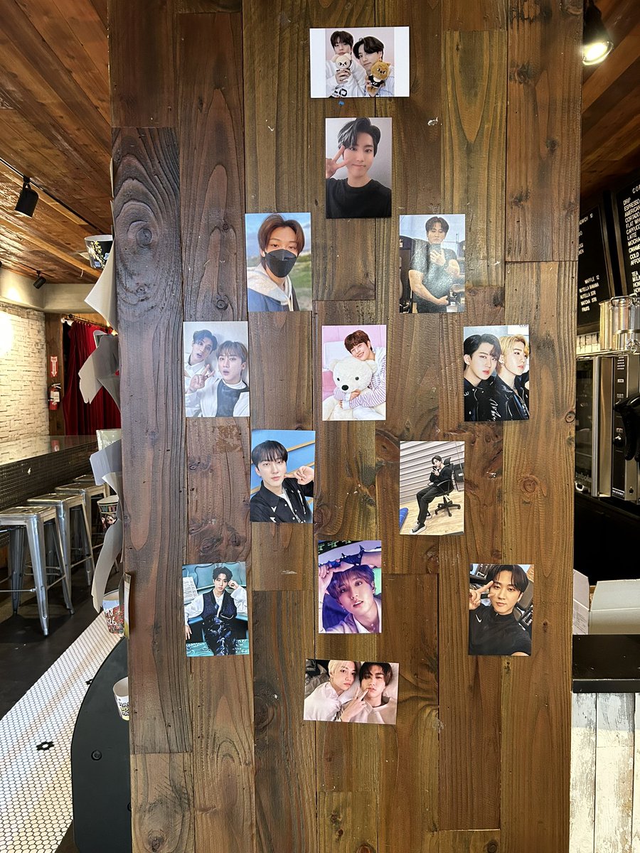 MoonKeyCafe's tweet image. Hey Stay! We’re here and All set up with @suenitosstudio ~! 
We’ll be here until 5, so come stop by~! 🥳💛