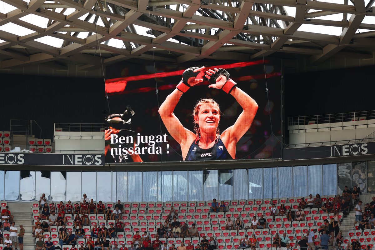 ogcnice's tweet photo. 🙌 𝗕𝗲𝗻 𝗷𝘂𝗴𝗮𝘁 𝗻𝗶𝘀𝘀𝗮𝗿𝗱𝗮 🔴⚫️

Félicitations Manon Fiorot 🎉

#UFCParis #OGCNice #IssaNissa https://t.co/xaEuLUBlYS