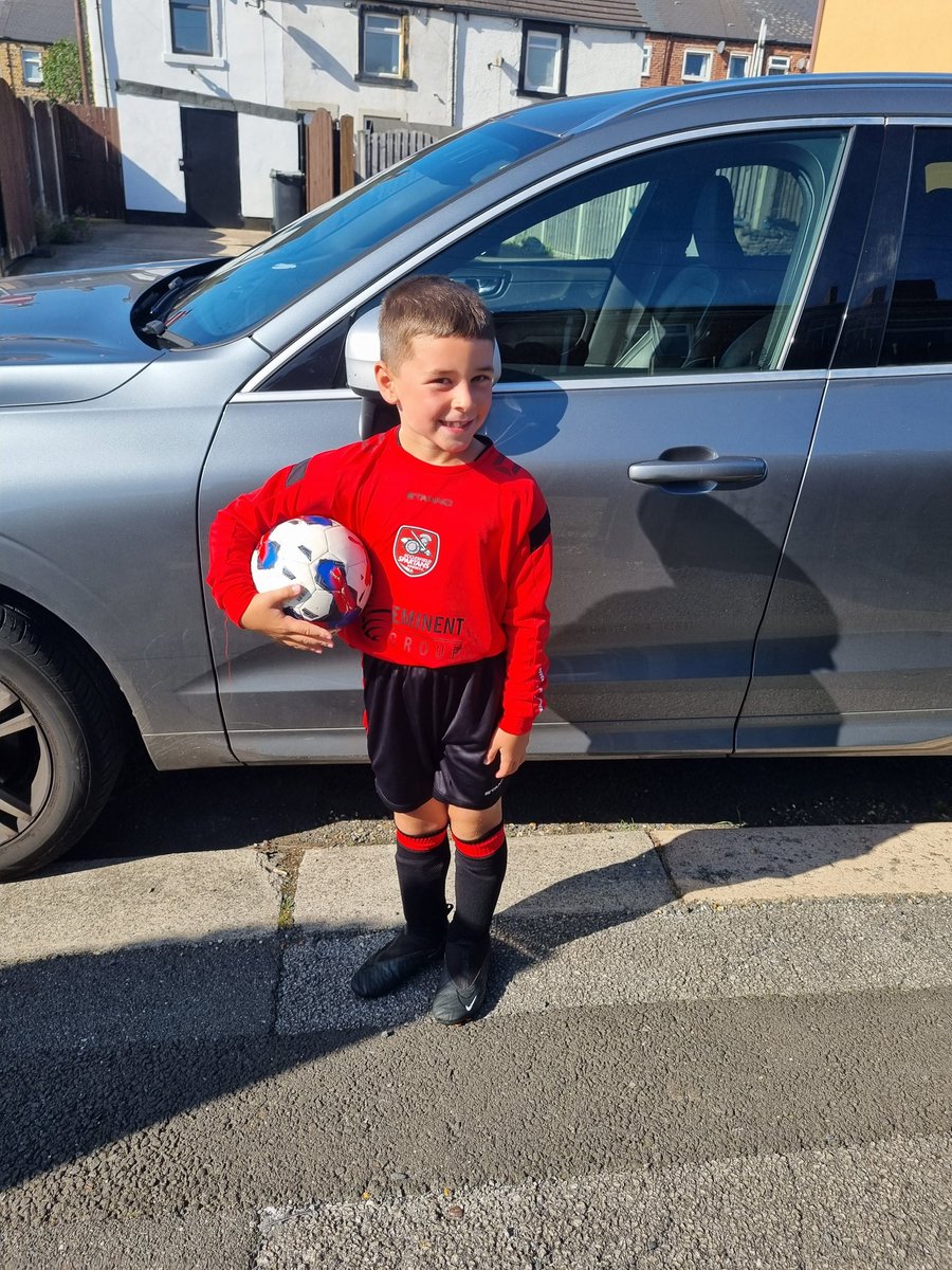 1st game of season
2 goals 1 assist
Up the Spartans 👊👊👊