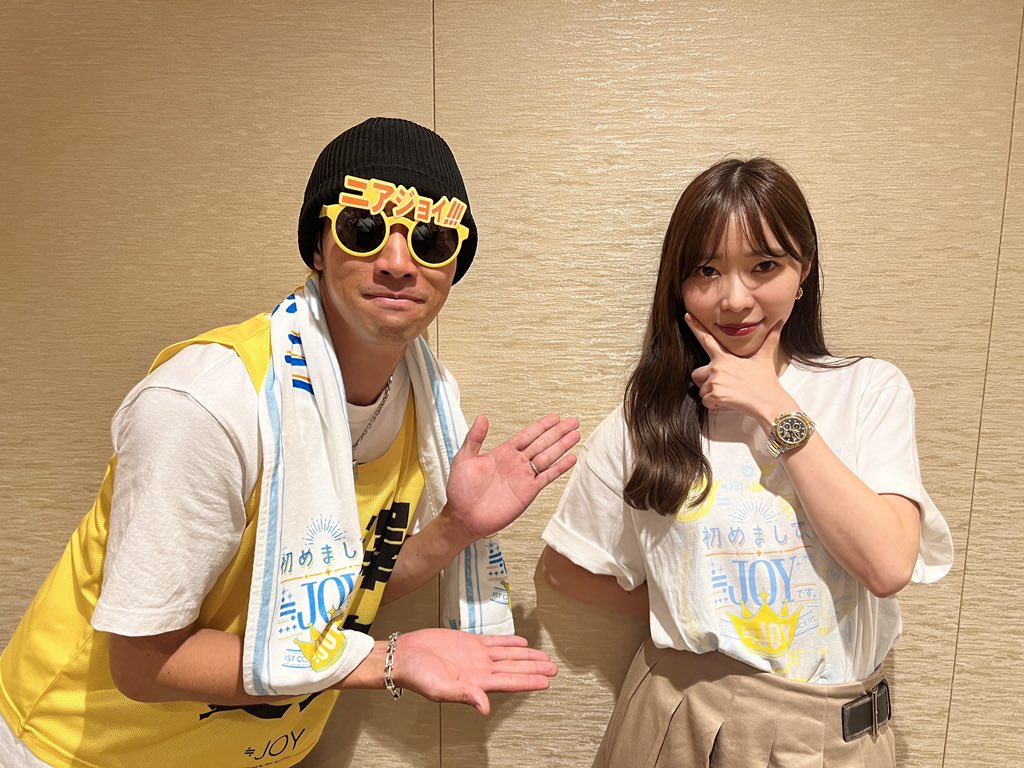 TO_TETSUYA's tweet photo. ≒JOY 1stコンサート
「初めまして、≒JOYです。」

一生応援したいと思わせてくれた最高のライブでした...
あの場にいれたことが財産！！！

指原Pにだけは挨拶させていただきました。
今後とも我々の米を美味しくしてください🙇‍♂️

メジャーデビュー決定&愛実リーダー就任おめでとう😭🎊
ニアジョイ最高！！！
#ニアジョイ1stコンサート