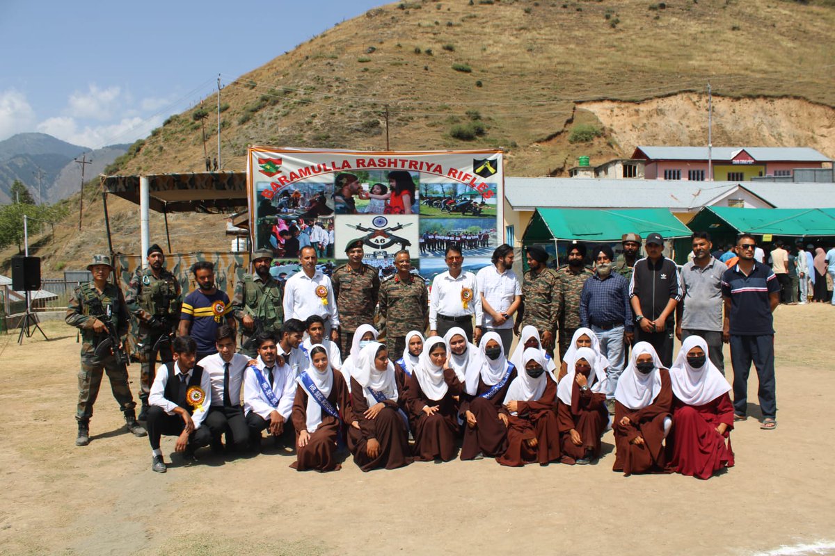 FatimaB62073964's tweet photo. We Are Proud of #IndianArmy 
#46RR under #HimalayanMtn Brigade Organised a medical camp for Village Fatehgarh in #Baramulla on 2 sep 2023, Health checkup and disease freelife of #Awam
#NayaKashmir
@Baramulla46
@ChinarcorpsIA
@adgpi
@DCBaramulla
@awazebaramulla
@BJPparliamentBL https://t.co/NiyNJ6b4z6
