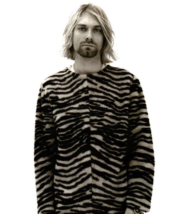 cobainarchived's tweet photo. Kurt Cobain - 📍new york, us 📆 july 1993 https://t.co/8gFW2rIpEx