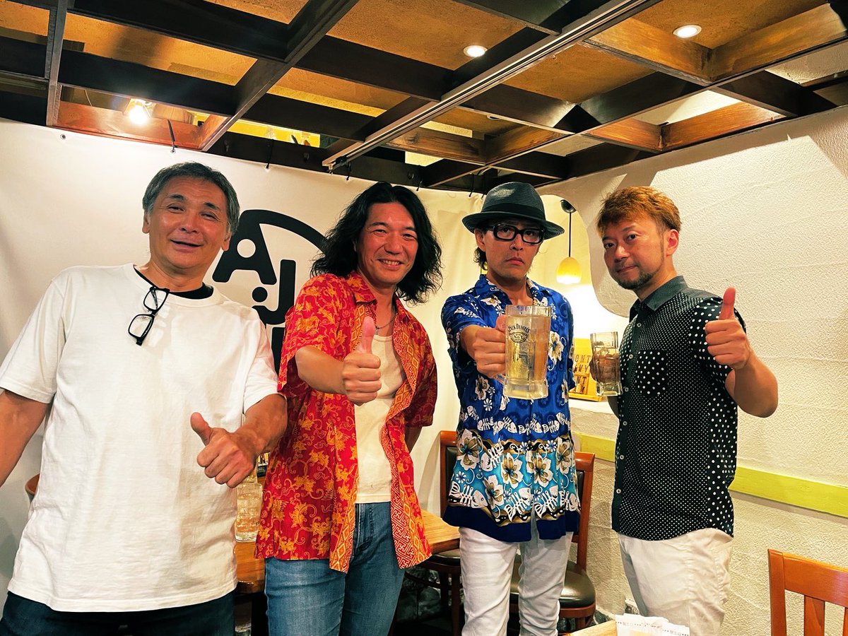 sodmsyk's tweet photo. setten Vol.6Pack@神田SHOJIMARU
音楽好きの良い空気が流れていました😊セッション、予想以上にウケてたなぁ(皮肉😑)とにもかくにも6回まで来たsetten、毎回来て楽しんでくれているみんなに感謝🥹次の展開を考えて告知していきますね👍
#石田洋介
#章二徹ス
#シオダマサユキ https://t.co/ApR3QLWh8u