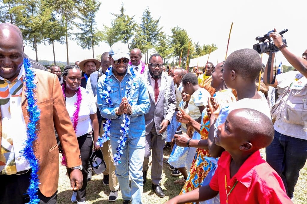 AbabuNamwamba's tweet photo. Arrived in Cherengany, Trans-Nzoia County to unveil the revolutionary Transcend Sports Academy and Secondary School courtesy of the Chairman of the Anti-Dopping Multi-Agency Committee, Hon @weskorir https://t.co/RRjrfJGWs7