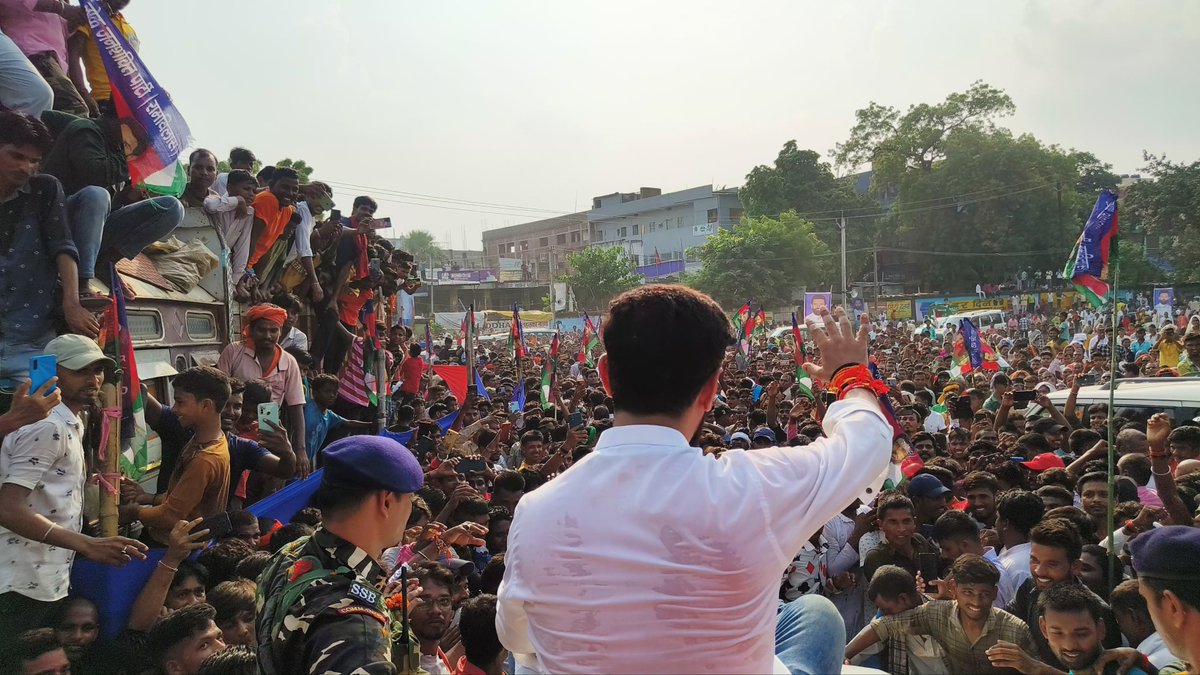 LJP4India's tweet photo. मुख्यमंत्री नीतीश कुमार जी के गृह जिले (नालंदा) से हुआ "बिहार फर्स्ट-बिहारी फर��स्ट" का शंखनाद

@ANI @PTI_News https://t.co/kkeJQgPYLd