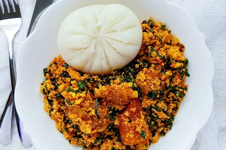 AKURECITY's tweet photo. Which of this frame is your favourite Stew/Soup with Pounded Yam?
#Frame1: Pounded Yam with Okro +Pepper Stew
#Frame2: Pounded Yam with Vegetables stew
#Frame3: Pounded Yam with Egunsi stew
#Frame4: Pounded Yam with Ogbona soup https://t.co/61swfq7Zat
