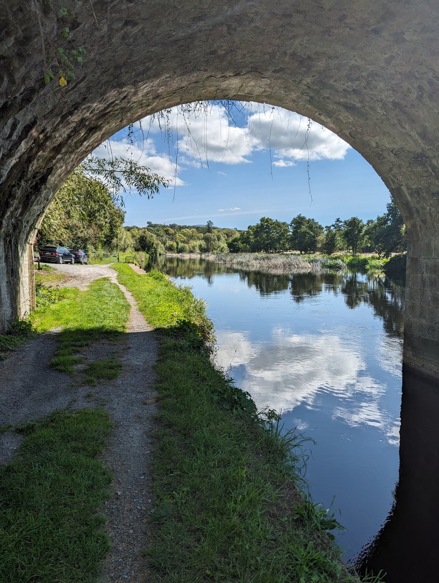mairtinofaolain's tweet photo. Ballytiglea Bridge, Co. Carlow. Part of the Barrow Way. https://t.co/aM7IKFPqqy