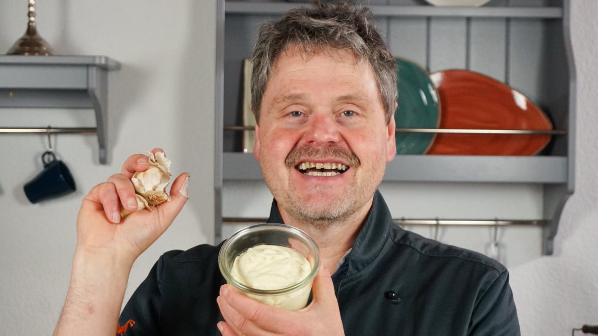 youtu.be/YvUzWpIuwjQ Aioli wie in Spanien