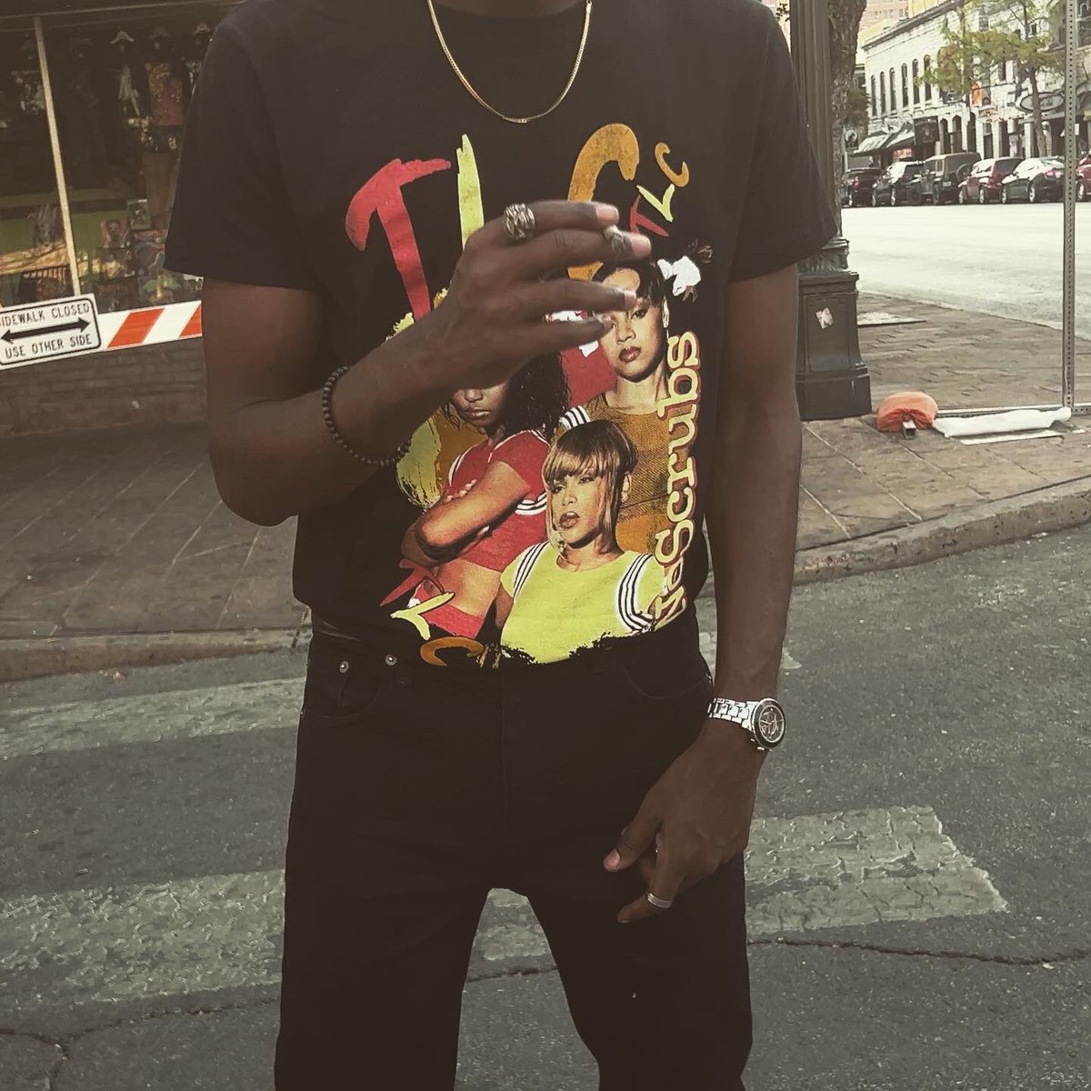 thechriswinston's tweet photo. #PEACE5 visuals coming soon https://t.co/xDvIXllpeW