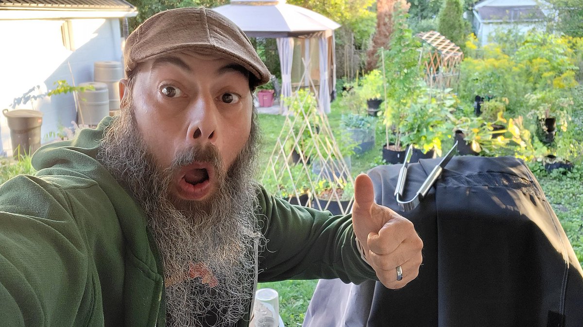 JoshGabriel's tweet photo. Havent twitted in a while... 
Here's one!
From my chin to yours,
Happy #WorldBeardDay everyone!

Celebrate with me whilst enjoying this beard positive song from my ole pals @The_Beards 

https://t.co/GlSrERmIiO https://t.co/bRncooBRun