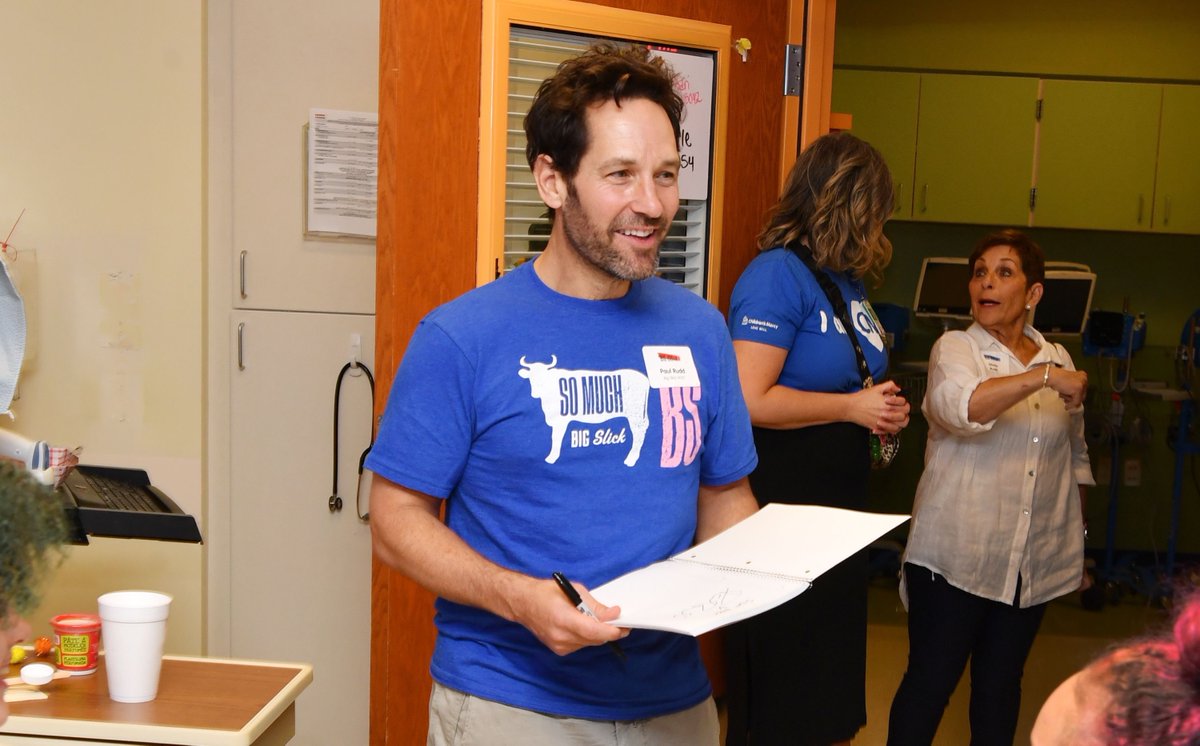 paulruddcom's tweet photo. Photos: Paul Rudd attends the 2023 Big Slick Celebrity Weekend Hospital Visit https://t.co/Rau9Fdebfu #PaulRudd #BigSlick https://t.co/PY3j882qxL