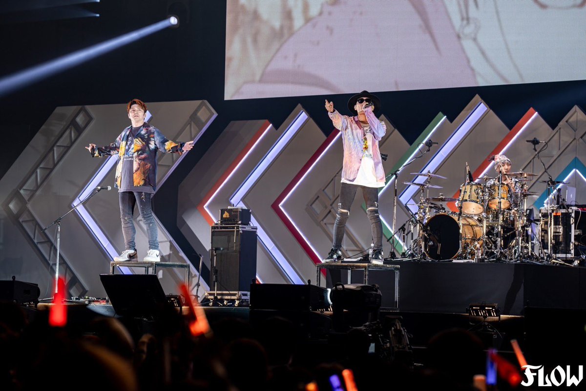 KEIGO_official's tweet photo. NARUTO THE LIVE
２日間ありがとうございました！
みんなで思いっきりNARUTO愛を叫べて嬉しかったです！
NARUTO愛してるぞ〜！
#NARUTOTHELIVE #NARUTO20th 
#ナルトザライブ 
#FLOW #FLOWナルト縛り https://t.co/TBehxTCxzU