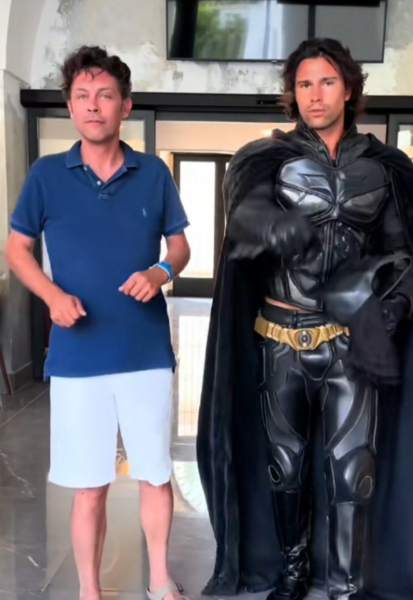 G1ngerleott41's tweet photo. Tonon tutto d'un pezzo che con Luca diventa pure un bambino 🥰
La Vera Amicizia 🤩
#onestini #tonon https://t.co/TdpbDNsdDn