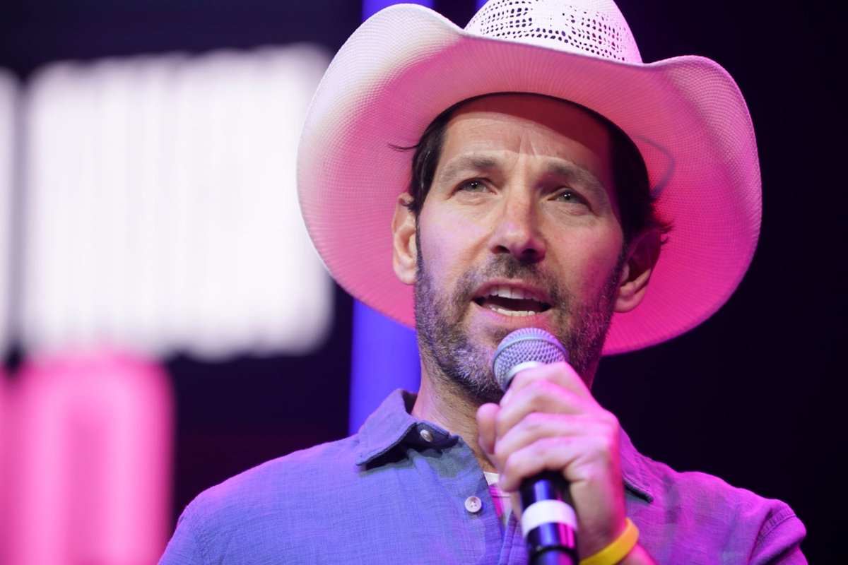 paulruddcom's tweet photo. Photos: Paul Rudd attends the 2023 Big Slick Celebrity Weekend Party https://t.co/pD0LghgIcL #PaulRudd #BigSlick https://t.co/TrpI96X5Mi
