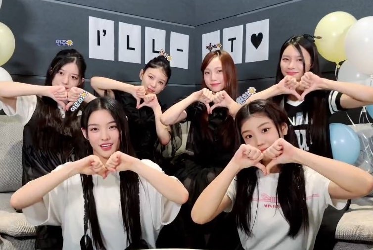 ysse094's tweet photo. missed this live but my I’LL-IT girls r so pretty here 🫶 https://t.co/AQsbFwk8rG