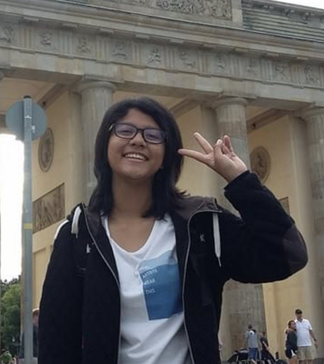 amndhya tweet picture