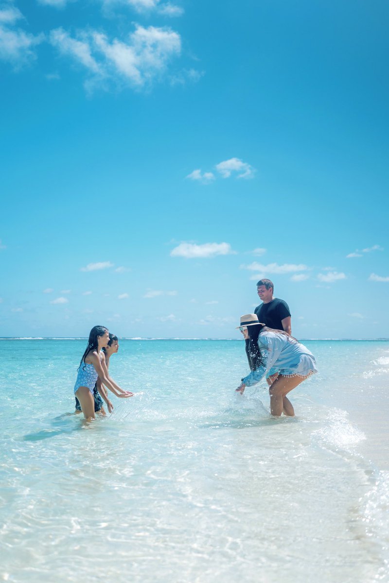 TheSignatureMV's tweet photo. Family fun is the best way to bond!
We make sure that every moment is one to cherish forever at The Signature Collection at Hideaway. 

#thesignaturecollectionathideaway #signaturecollectionmaldives #maldivesresorts #luxuryhotels #maldivesislands https://t.co/RSkvSSJ3tQ