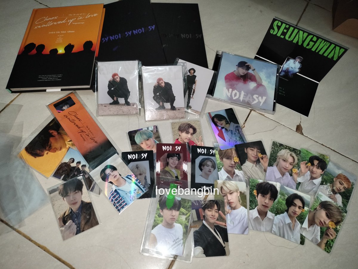 lovebangbin's tweet photo. Wts album dan photocard stray kids
Halo guyss... Kalo aku jual album noeasy ini beserta isinya dan ada bonus album day6 ini ku jual murah meriah apakah ada yg minat ? untuk daerah bandar lampung bisa cod an. Aku jual karena memang butuh uang untuk sedikit keperluan skripsian ^^ https://t.co/vGX8SyVqyP