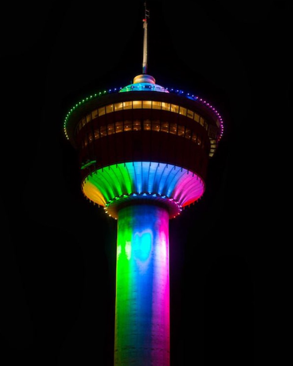 Happy Pride!!🌈  💌 

#pridemarch #pride #calgarypride #transrights #prideyyc