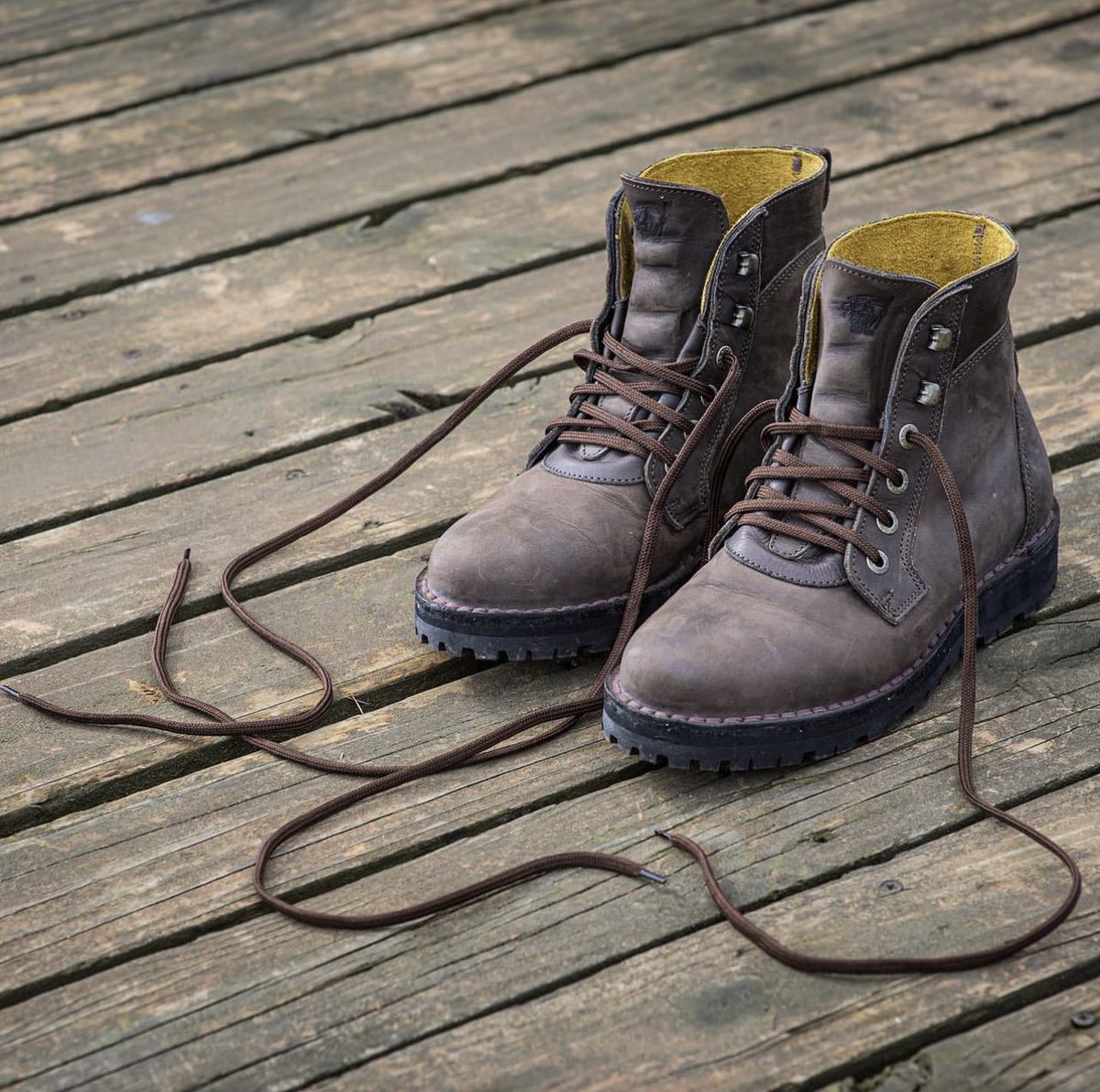 Popular YouTuber, Carl Murawski, takes a look at our Baobab heritage boot 🥾🐸

Catch his thoughts below⤵️

youtu.be/UwkHFDoqIkc?si…