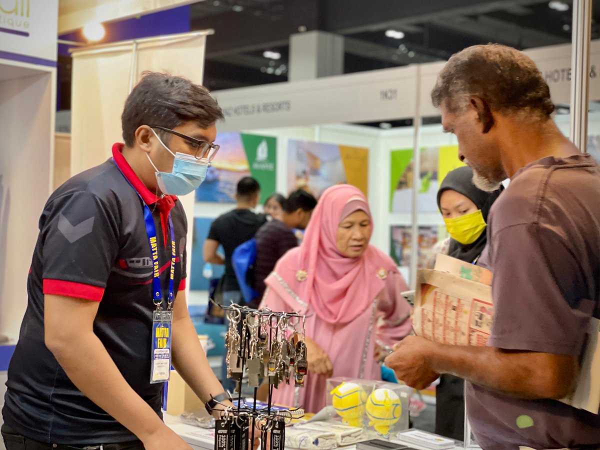 ktm_berhad's tweet image. 𝐑𝐚𝐧𝐠𝐤𝐮𝐦𝐚𝐧 𝐇𝐚𝐫𝐢 𝐓𝐞𝐫𝐚𝐤𝐡𝐢𝐫 𝐌𝐚𝐭𝐭𝐚 𝐅𝐚𝐢𝐫 𝐒𝐞𝐩𝐭𝐞𝐦𝐛𝐞𝐫 𝟐𝟎𝟐𝟑 𝐝𝐢 𝐌𝐈𝐓𝐄𝐂

Terima kasih kepada semua pengunjung yang singgah di Booth KTMB untuk membeli tiket dan barangan Rail Boutique KTMB.

#MattaFair #MITEC #KTMB #ETS #KTMKomuter