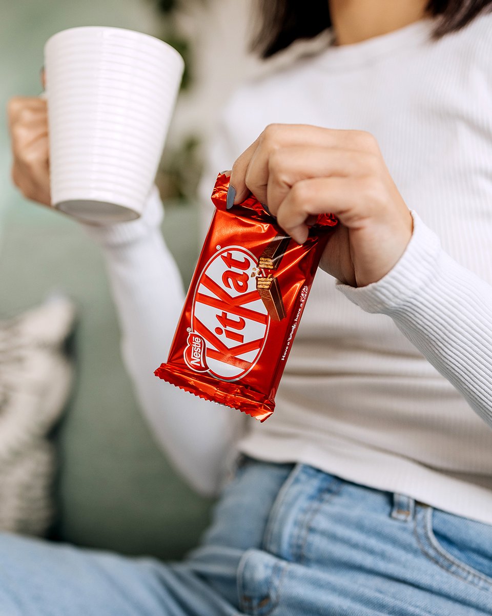 KITKAT's tweet photo. Petition to rename Sunday, Breakday – like this post to sign the petition. 🍫☕ https://t.co/E18nZDsiev