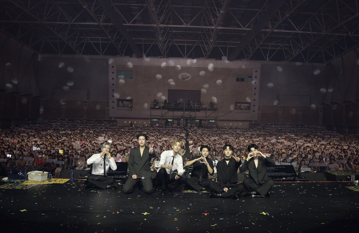 KSK_official's tweet photo. [📸] 2023 INFINITE CONCERT <COMEBACK AGAIN> in TAIPEI 종료👏
　
오늘도 성규와 함께 신나게 놀았나요??😉
헤어짐은 언제나 아쉽지만 다시 또 만날 날을 기약하며!
우리 인스피릿&amp;시민! 언제나 고마워~! 💛♥️
　
#KimSungKyu #김성규
#INFINITE #인피니트
#인피니트콘서트
#COMEBACK_AGAIN #TAIPEI https://t.co/JeruR6gWC4