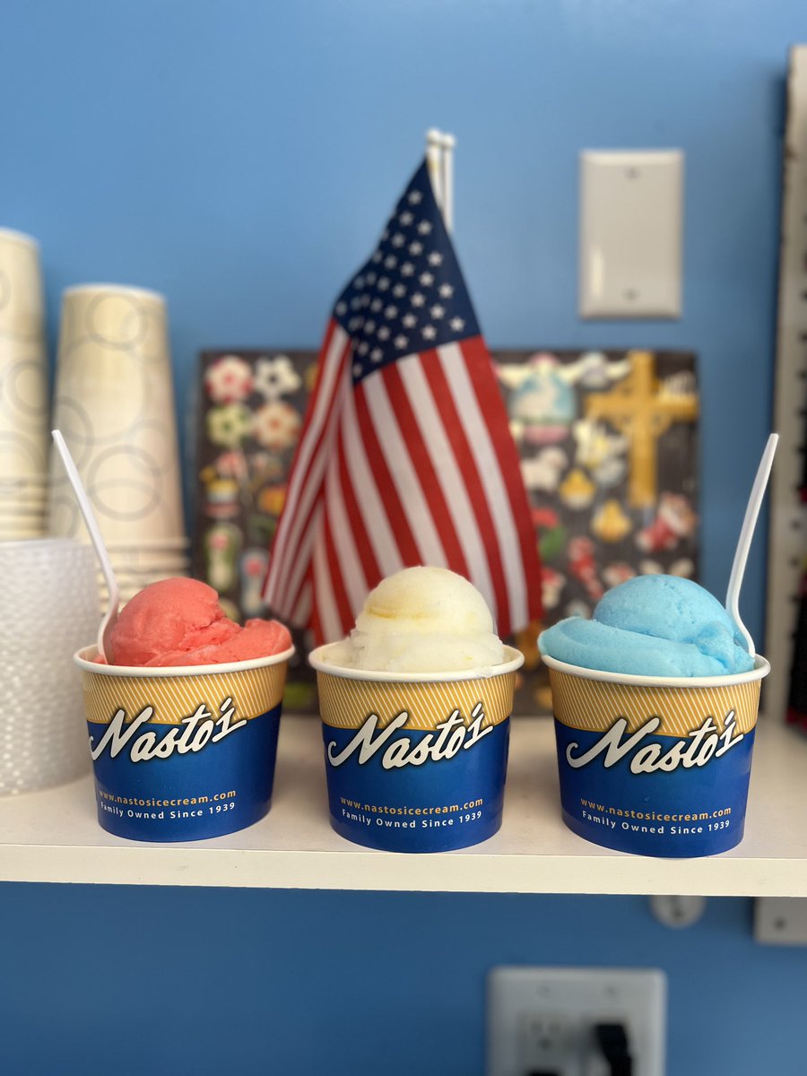 Sunday Funday🍧 #treatyourself #Italianices #homemade #cherry #lemon #blueraspberry #watermelon #chocolate #cantaloupe #sourapple #mango #summertimevibes #september #labordayweekend #foodies #endofsummer #Nastosicecream #newark #ironbound #downneck #essexcounty #84yearsinbusiness