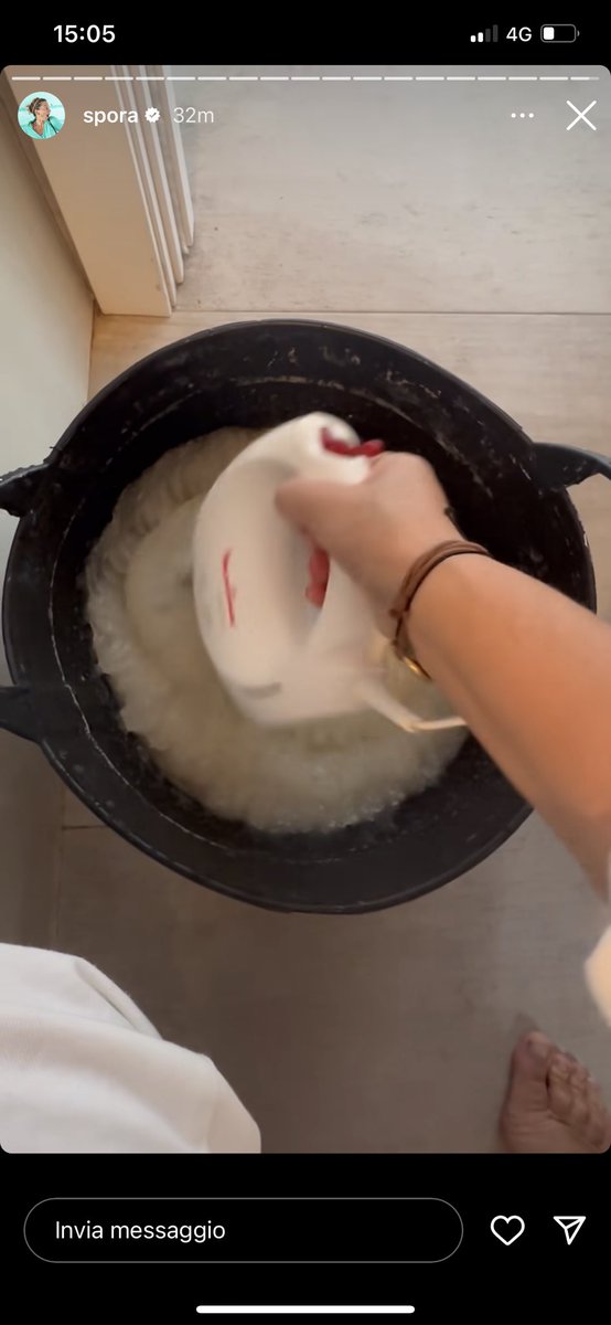 fly_oh_fly tweet media