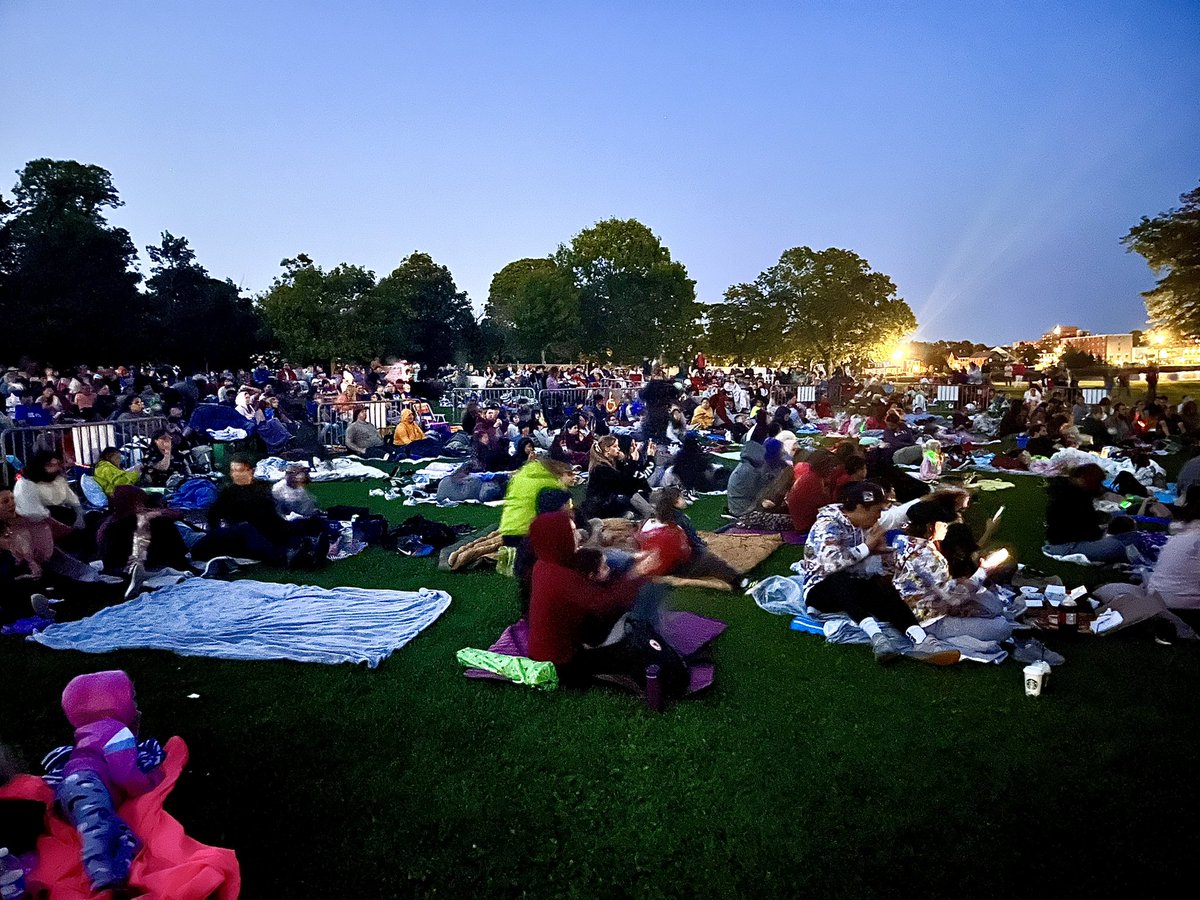 A wonderful turnout and perfect weather for last night’s offering for Cinema Under the Stars.