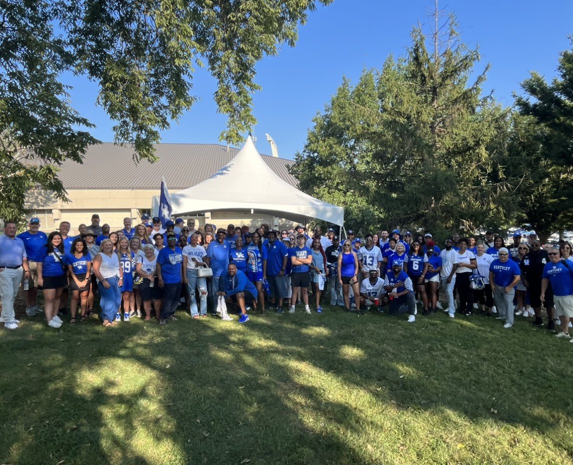 University of Kentucky Football Family tweet media