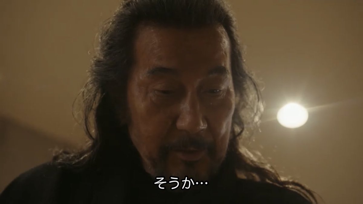Zela_0's tweet photo. 【#VIVANT 考察】

以前考察通り乃木憂介は重さを測れる能力で、銃に一発しか弾が入ってない事がわかりわざと最初外した

その事をノゴーンベキがご飯の件で、黒須を助けた事に感付いて態度を変えたと考察

#VIVANTep8 https://t.co/7FR3HkMpEA