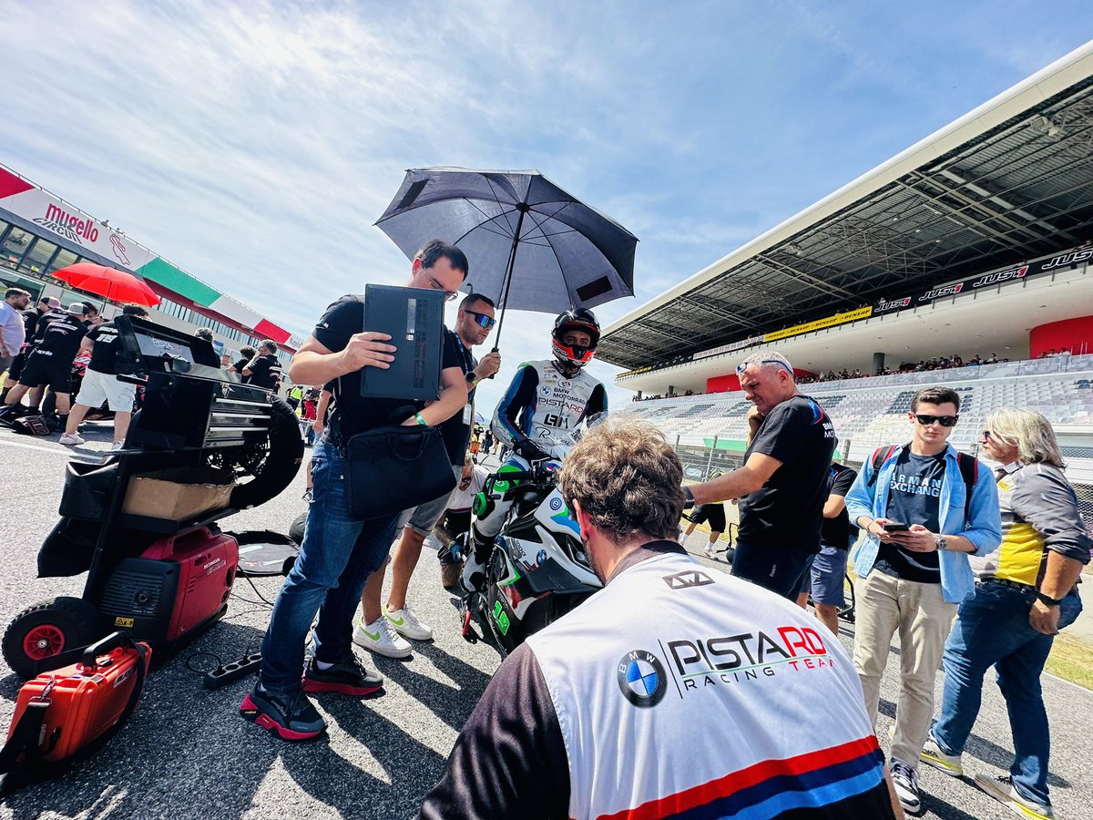 GabrieleGi19's tweet photo. Hard @CIVtv Weekend!
RACE RES. Crash💥

Tks a lot people!
See you in @autodromoimola 

https://t.co/Y3QwmiC35C @BMWMotorradIT @LFMGroup @raninternationa @Pirelli @BMWMotorradIT https://t.co/UebXzsripY