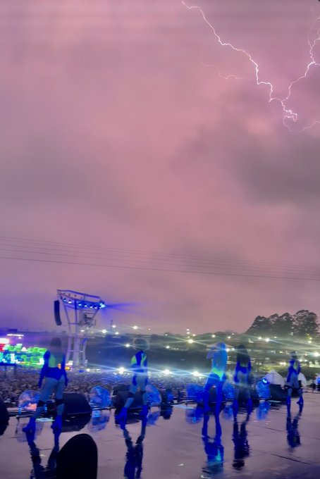 Crazy! https://t.co/hTJgkfNgSi