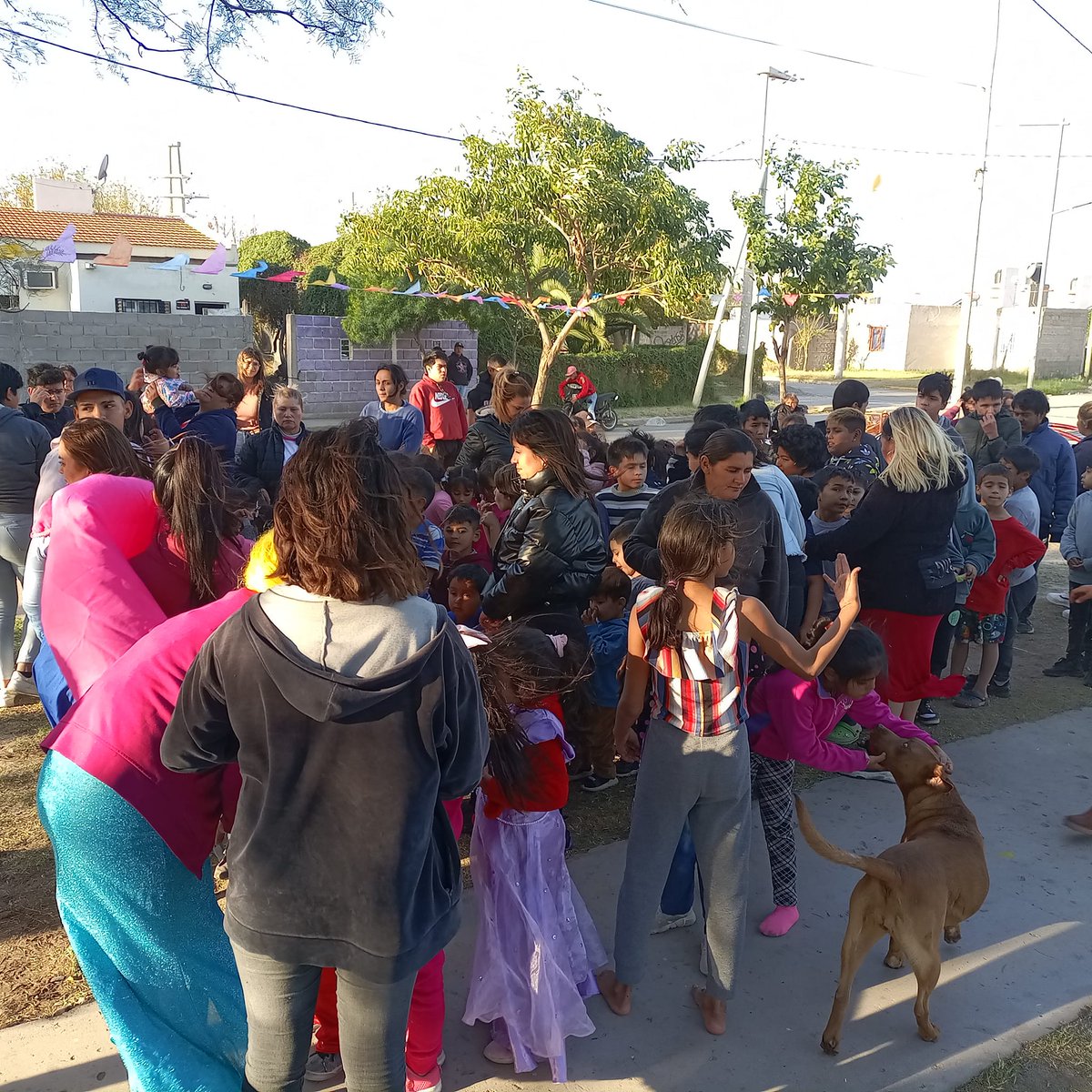 MPAPRENSA's tweet photo. MPA CATAMARCA
Barrio Montecristo. Esta vez, con los "únicos privilegiados". Agradeciendo a todos los q nos dan una mano para lograr q esto se haga posible ya q nuestra militancia es a puro pulmón.
La felicidad de los pibes también es luchar por la Justicia Social https://t.co/x16mDaGXIQ