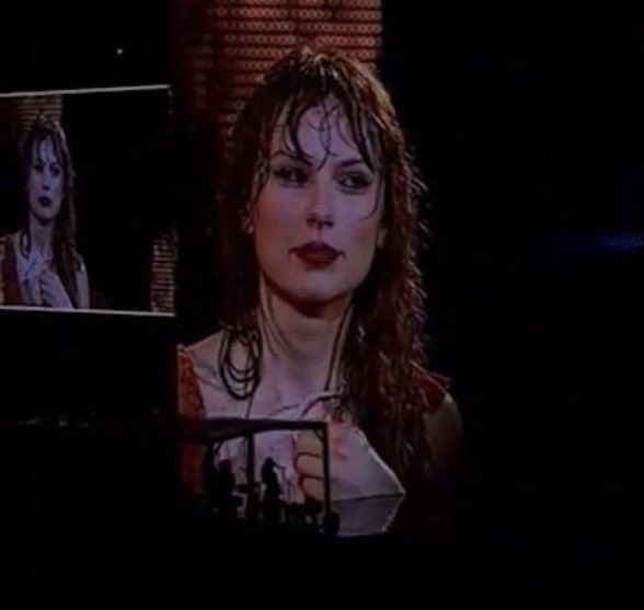 “midnights is             “but i hate 
my favourite             question…?”
album”