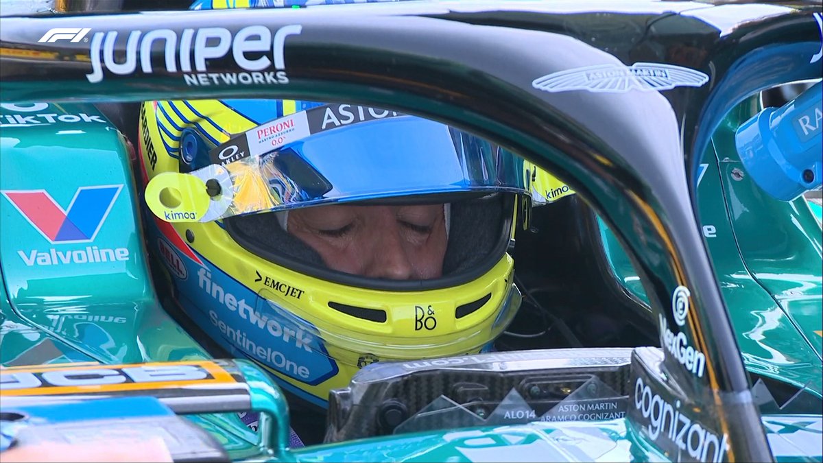 F1's tweet photo. The formation nap is almost upon us!

#ItalianGP #F1 https://t.co/aozZmLJFD8