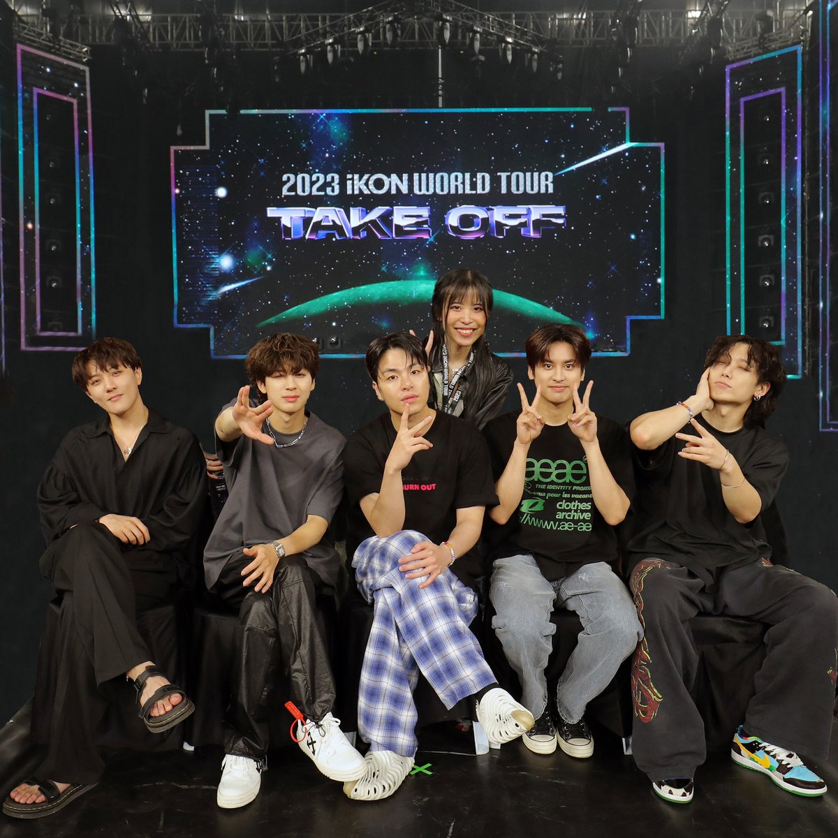 spacehatter's tweet photo. how i met them                            and i’m still here https://t.co/LGt5e7fKXj