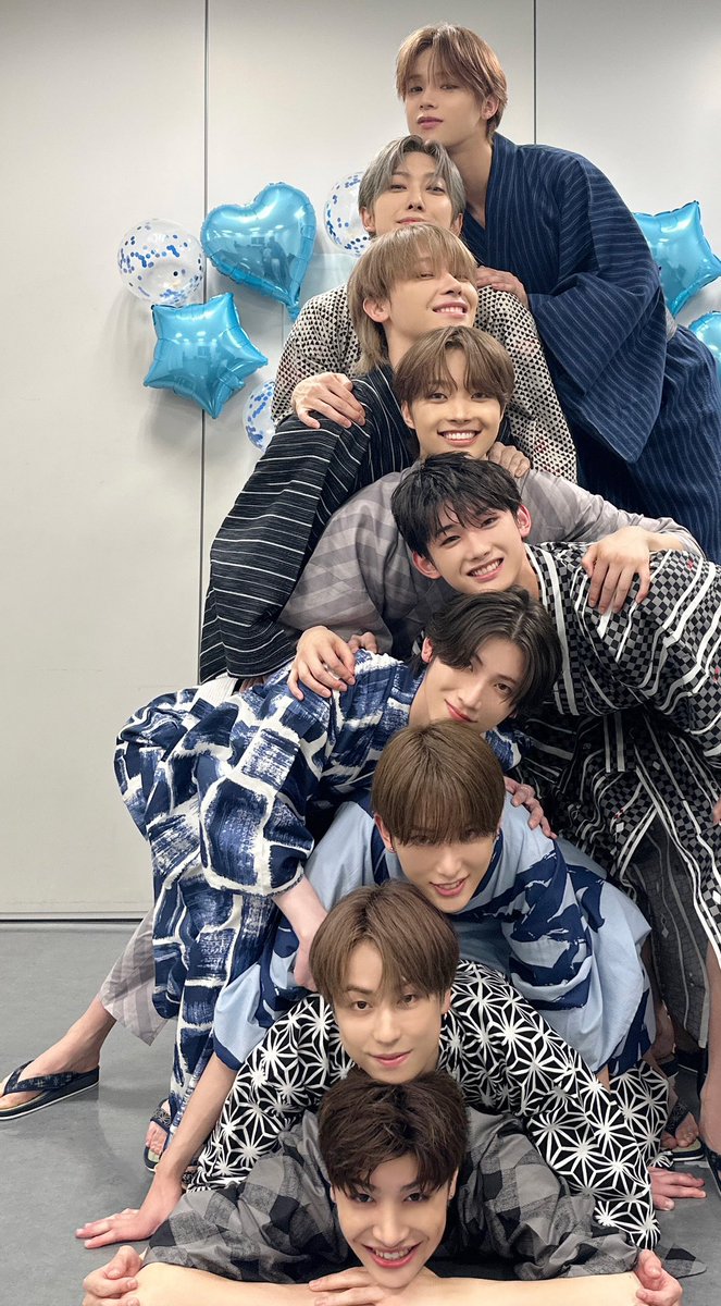 andTEAMofficial's tweet photo. [#縁DAYbyLUNÉ] 頑張りました😂 💦

#andTEAM #앤팀 
#andTEAM_1st_Anniversary 
#縁DAY https://t.co/JUsisUl0DK