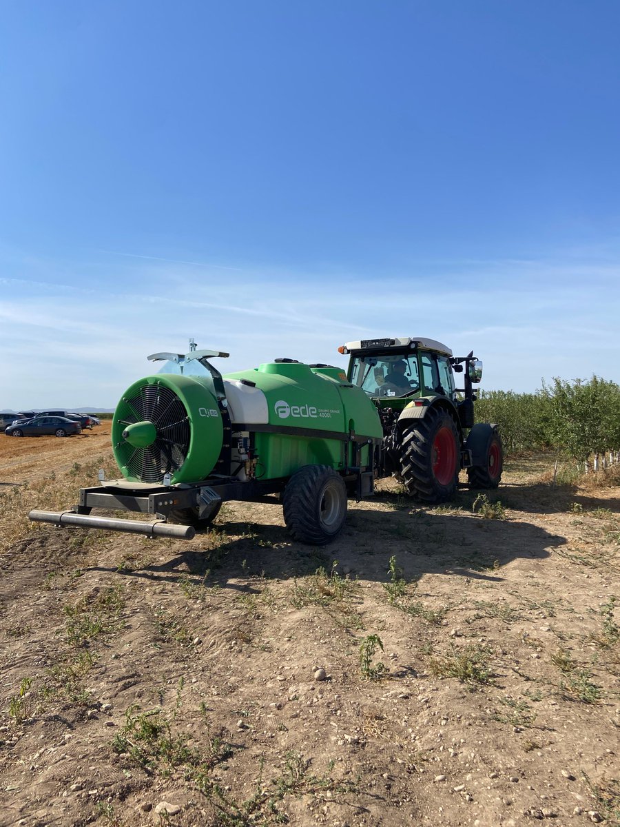Agromillora_'s tweet image. 🌳¡Nueva jornada #DemoTour en Albacete!
Gracias a todos los asistentes y colaboradores que nos acompañaron en una jornada de cosecha #almendro en seto, demostración de maquinaria e intercambio de conocimientos.
¡Seguimos con DemoTour! ➡️media.agromillora.com/es/demotour