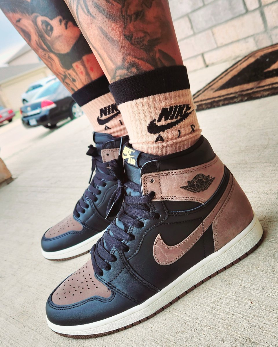 🚨🚨🚨 New Release 9.2.23 Air Jordan 1 High 'PALOMINO' 🤎🤍🖤🤍🤎  #nike #jordan #unitedbehindsneakers #nikesocks #snkrs #sneakeraddiction #sneakerhead #jdsports #footlocker #champs #hibbert #palomino