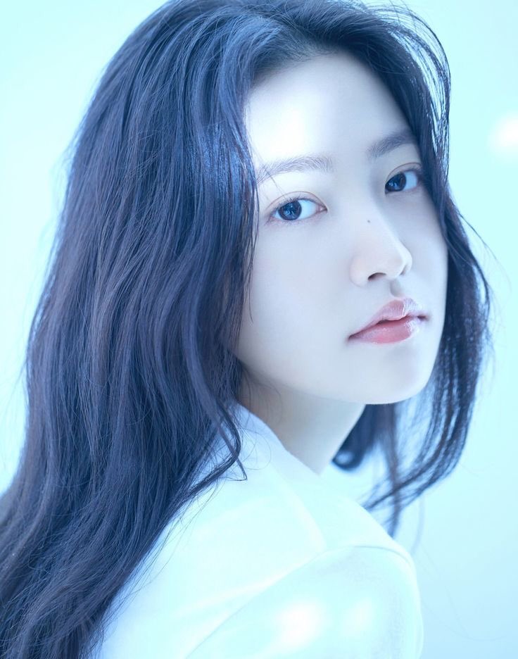 YeriLogs's tweet image. Congratulations to our Actress #YERI for winning her first ever Brand Of The Year Daesang on Acting Idol (Female) award! Long way to go and we’re so proud that she’s getting the recognition she totally deserves💜

🖇️: n.news.naver.com/article/015/00…

#예리 #RedVelvet #레드벨벳 @RVsmtown