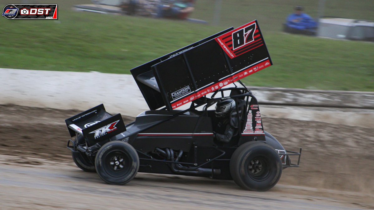 87SPEED_LLC's tweet photo. 🔴BOSS GETS IT DONE AT THE HIGHBANKS🔴

The 87SPEED team scored a win last night @FultonSpeedway.  Danny Varin was runner up, WHAT•A•NIGHT…

📸 DST

#87speed #87suspension #87titanium #x1racecars https://t.co/u0bATki9Hy
