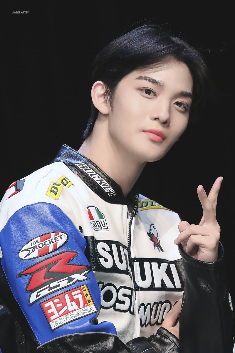 Winter_KittenB's tweet photo. 230825 막팬
핸썸뽀이...💙🏁

#CIX #배진영 #BAEJINYOUNG
@CIX_Official @CIX_twt https://t.co/ByWMpxNseZ