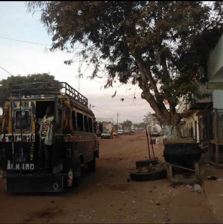 Merlin_212's tweet photo. #Senegal ✊🏿 https://t.co/PujXt3JxNO