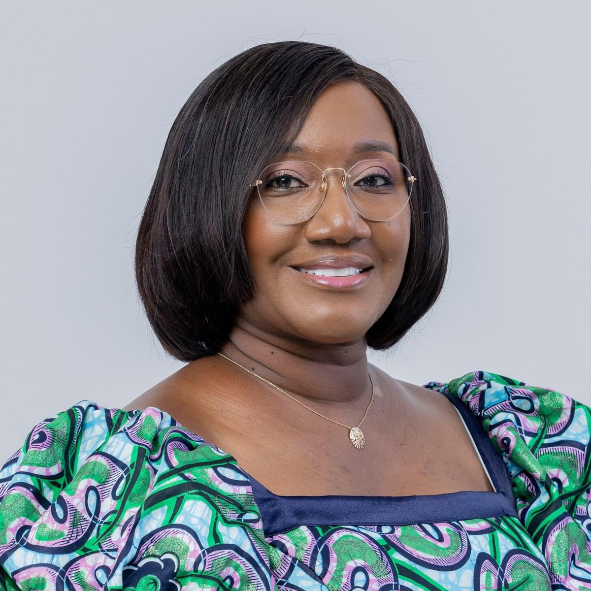 CocoraConstant's tweet photo. #Florence #Achi, épouse du Premier ministre ivoirien est élue nouvelle maire de la commune d’Adzopé (ville d’origine de son époux), sous la bannière du #RHDP https://t.co/nqBlSaIGDL