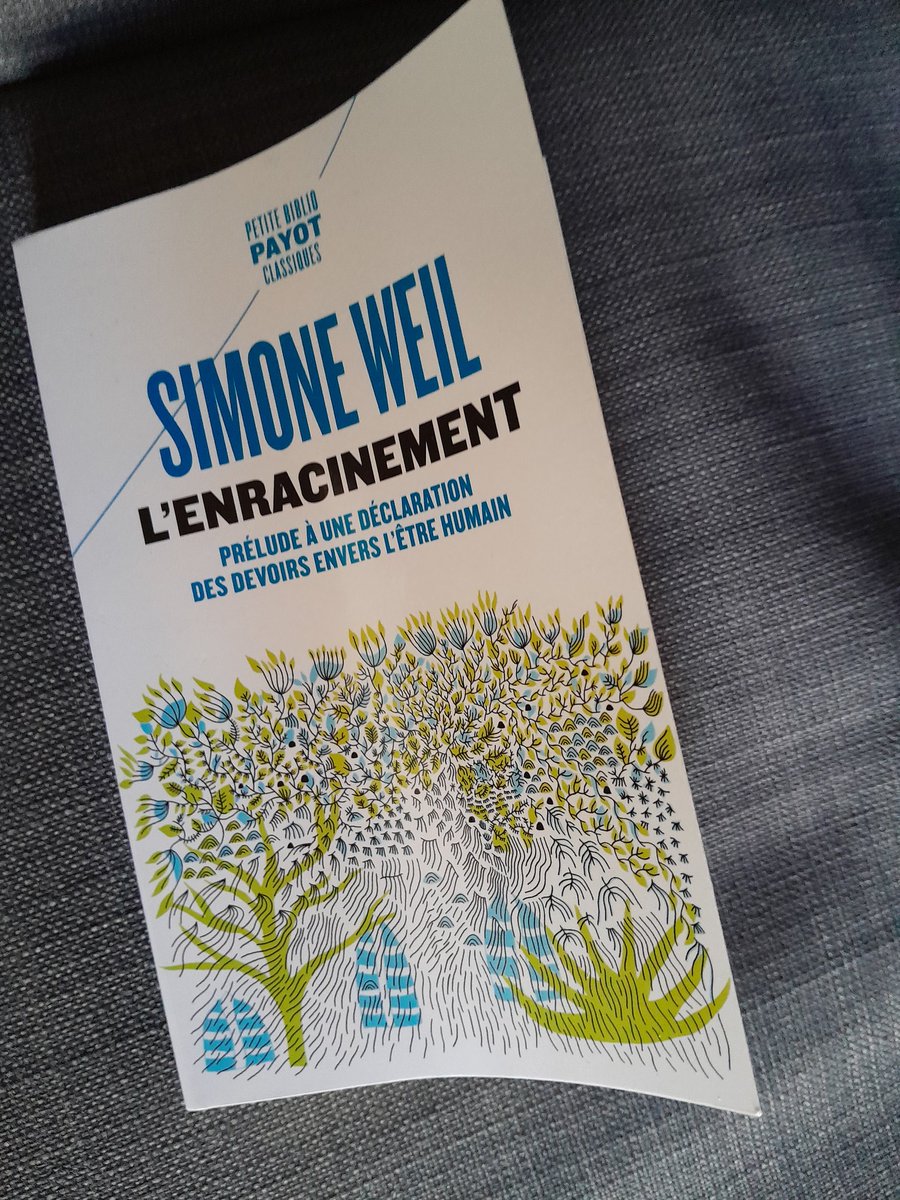 Laelia_Ve's tweet image. Simone Weil qui rêve d'un monde où  les médias auraient une fréquence mensuelle, bimensuelle ou  hebdo car "il n'est nullement besoin d'une fréquence plus grande si on veut faire penser et non abrutir".
En fait la direction d'inter est bien philosophe 😇 
#LeGrandDimancheSoir