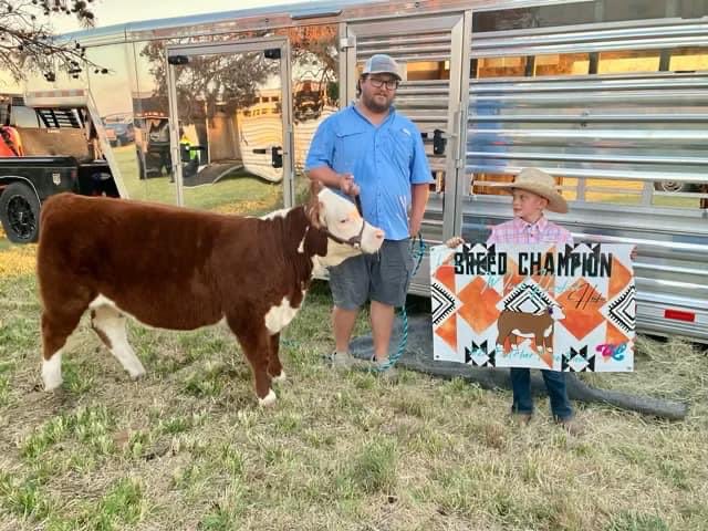CentralHighFFA1's tweet photo. Wade Derryberry had a breed champion at the Fletcher Free Fair https://t.co/5NnLATGUrY