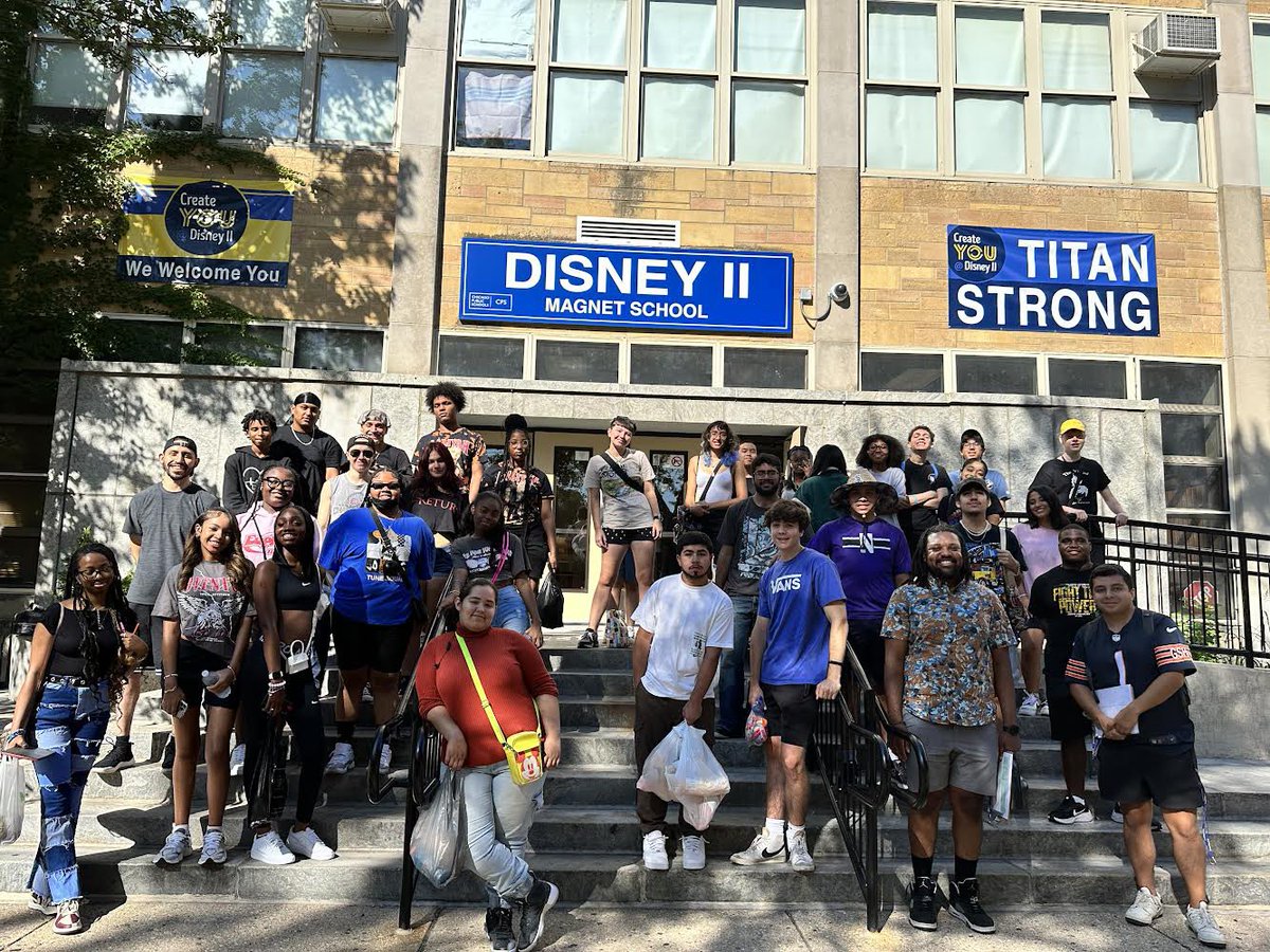 ChiPubSchools's tweet image. We hope you had a great time Disney II Magnet School at the @Chiftblclass  @disneyiimagnet