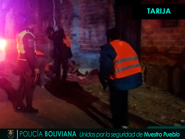 Pol_Boliviana's tweet photo. #Ley259
#GestiรณnOperativa
Este domingo 03 de septiembre, como resultado de los Operativos del Plan #PorUnaBoliviaMejor, la Policรญa Boliviana controla el trabajo comunitario a nivel nacional de limpieza de espacios pรบblicos, con mรกs de 150 infractores de la #Ley259. https://t.co/FOPm8JVvYz